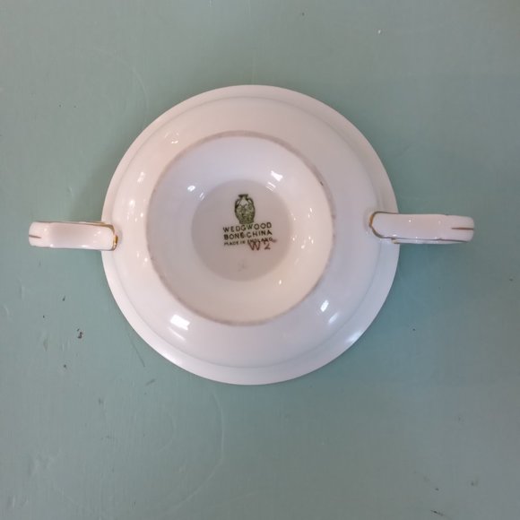 Wedgewood Bone China Double Handle Tea Cup and Saucer - Picture 6 of 7